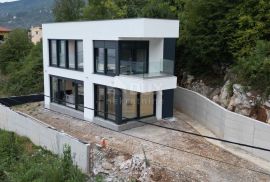 OPATIJA, IČIĆI, POLJANE- villa 155m2 s panoramskim pogledom na more i bazenom + uređena okućnica 600m2, Opatija - Okolica, House