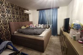 Novi Sad, Adice, , 8.0, 370m2, Novi Sad - grad, Famiglia