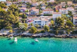 Split, Čiovo, moderna villa/boutique hotel s 8 apartmana, prvi red do mora, Okrug, Famiglia