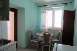 Matulji blizina centra stan 1.kat, 75.74 m2,, Matulji, Appartement