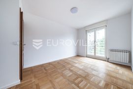 Zagreb, Maksimir, komforan trosoban stan NKP 97 m2, Zagreb, Appartement