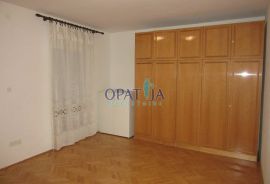 Matulji centar- stan 3s+db, 109 m2, Matulji, Apartamento