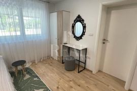 Fažana stan 49.36m2, okućnica,nadomak plaže !, Fažana, Appartment