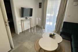 Fažana stan 49.36m2, okućnica,nadomak plaže !, Fažana, Apartamento