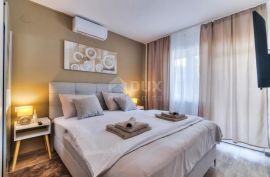 NOVI VINODOLSKI - prekrasan apartman na odličnoj lokaciji, Novi Vinodolski, Wohnung