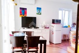 ISTRA, BRTONIGLA- Dvoetažni stan u centru s pogledom na more, Brtonigla, Appartement