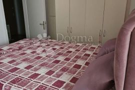 STAN SPLIT KOMPLETNO RENOVIRAN I NAMJEŠTEN - LUČAC / MANUŠ, Split, Appartment