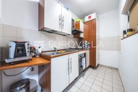 Zagreb, Vrbani III, trosoban stan NKP 76 m2, Zagreb, Apartamento