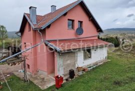 GORNJE VRHOVINE -obiteljska kuća 180 m2, okućnica, Vrhovine, بيت