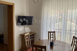 Apartmanska kuća s bazenom, Trogir, Ev