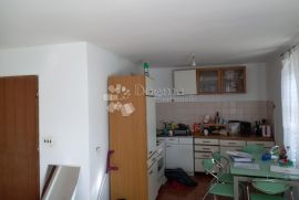 Marinići, etaža sa balkonom, Viškovo, Appartement