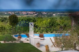 Istra, Umag, kuća s bazenom i pogledom na more, Umag, Maison