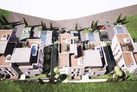 Trogir, trosoban stan u prizemlju s velikim vrtom i bazenom, Trogir, Wohnung