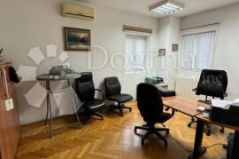 VRLO ZANIMLJIV POSLOVNI PROSTOR, Rijeka, Commercial property