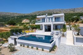 PODSTRANA-MODERNA VILLA S POGLEDOM NA MORE I SPLIT, Podstrana, Дом