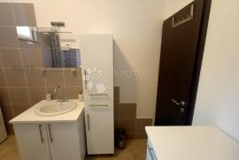 DOBAR STAN ZA NAJAM 80m2 - 1s+db, Kostrena, Daire