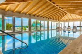 Luksuzna villa s bazenom i pogledom na more, okružena predivnim vrtovima, Dubrovnik, Ev