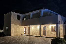 Vila s bazenom - Privlaka, Privlaka, House