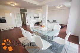 SAMOSTOJEĆA KUĆA OPATIJA-IKA 420 m², Opatija - Okolica, Дом