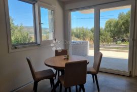 JEDNOSOBAN STAN U NOVOGRADNJI, BALAN, TROGIR, Trogir, Appartement