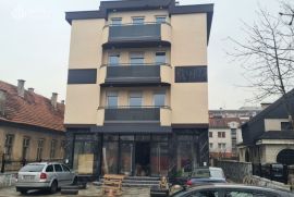 POSLOVNI PROSTOR - BANJA LUKA - 325 m2 , Banja Luka, Gewerbeimmobilie