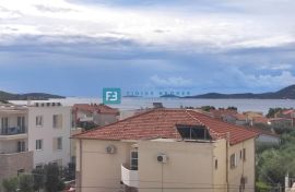 VODICE, novo, 400 m do mora, 2. kat, pogled na more, S7, Vodice, Stan