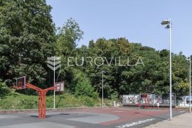 Tuškanac zemljište 950m2 sa kućom 350m2, Zagreb, Ev