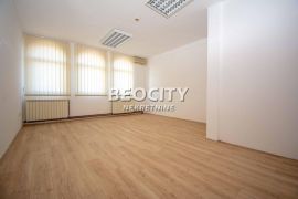 Zemun, Zemun polje, Autoput za Novi Sad, 6.0, 150m2, Zemun, Propiedad comercial