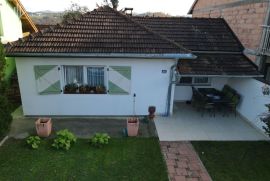 KUĆA - SLATINA - 52 m2, Laktaši, Famiglia