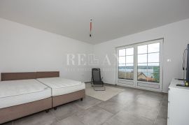 Crikvenica - stan s 2 spavaće sobe i parkingom, Crikvenica, Appartment