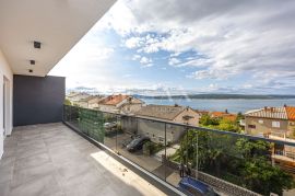 Crikvenica - stan s 2 spavaće sobe i parkingom, Crikvenica, Appartment