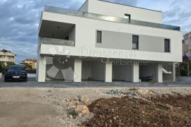 SRIMA, penthouse 250 m OD MORA, Vodice, Daire