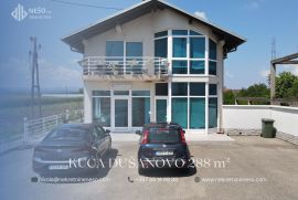 KUĆA - DUŠANOVO - 288 m2, Gradiška, Famiglia