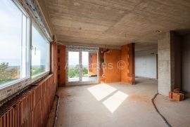 Novogradnja, Penthouse s pogledom na more, komforan stan s 5 soba, nadomak Rovinja, Rovinj, شقة