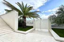 Opatija, jedinstvena villa na izuzetnoj lokaciji, 427 m2, Opatija, بيت