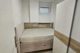 OPATIJA- stan 65m2 podjeljen u 2 aparmana s pogledom na more + okoliš, Opatija, Wohnung