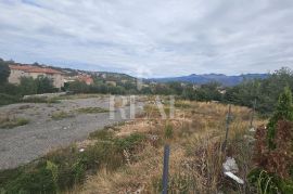 Građevinsko zemljište M1 i M2 zona stambeno,poslovna,3200 m2, Čavle, Terra