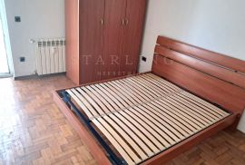 PRODAJA, GARSONJERA, VALDEBEK, 21 M2 + TERASA, PARKING, Pula, Apartamento