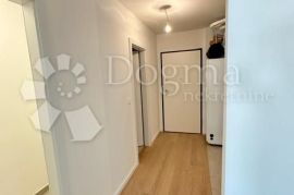 NAJAM ZA RADNIKE 70,14M2 + 4,78M2, Novi Zagreb - Zapad, Appartement