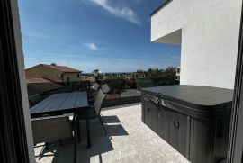 PRILIKA POREČ novogradnja 121m2 sa pogledom na more, Poreč, Kвартира