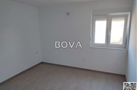 Trosoban stan 91 m2 – Zadar *Garaža* (ID-2479/E), Zadar, Kвартира