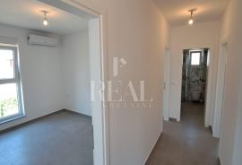 Penthouse 3S+DB +krovna terasa 126 m2 netto, Sukošan, Appartement