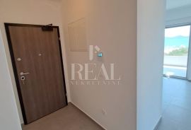 Penthouse 3S+DB +krovna terasa 126 m2 netto, Sukošan, Appartment