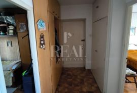 Krnjevo, blizina ZTC, 3SKL stan s dva balkona!, Rijeka, Apartamento