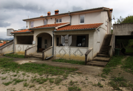 Prostrana kuća u predgrađu Labina, Labin, Maison