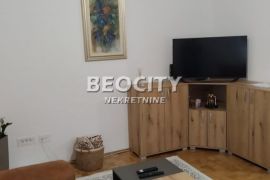 Novi Sad, Liman 2, Bulevar cara Lazara , 2.5, 62m2 LUX RENOVIRAN!, Novi Sad - grad, Apartamento