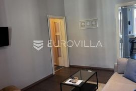 Pula, centar  grada dvosoban stan NKP 55 m2 - dugoročni najam, Pula, Appartment