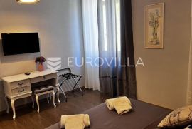 Pula, centar  grada dvosoban stan NKP 55 m2 - dugoročni najam, Pula, Apartamento