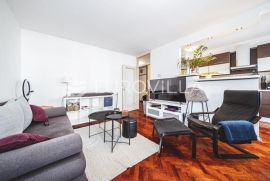 Zagreb, Maksimir, komforan dvoiposoban stan 70 m2, Zagreb, Διαμέρισμα