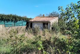 ISTRA,LIŽNJAN- Kuća sa građevinskom dozvolom za renovaciju. Pogled more i kvarner!, Ližnjan, House